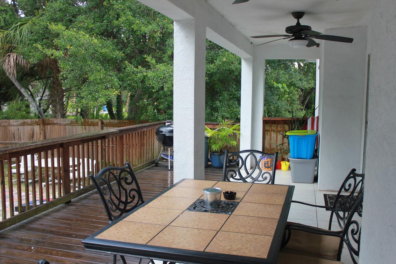 Poolhouse Villa Tampa Exterior photo